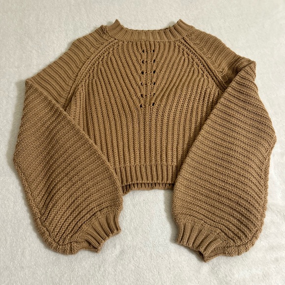Cropped sweater - Picture 2 of 3